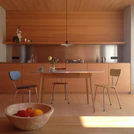 アパート Haus Am Felsen, Ferien In Vorarlberger Architektur ブレゲンツ