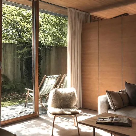 Haus Am Felsen, Ferien In Vorarlberger Architektur Apartamento *